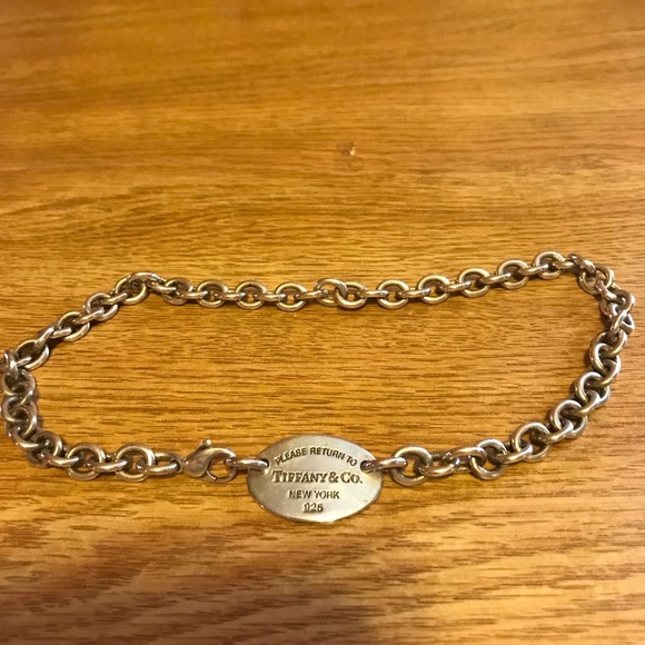 Tiffany & Co. Jewelry - Tiffany and Company 14 inch necklace